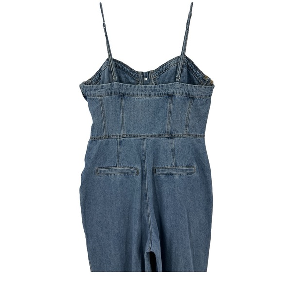 NWT’S Forever 21 Denim Cami Flare Medium Wash Jumpsuit SZ L - Picture 8 of 16